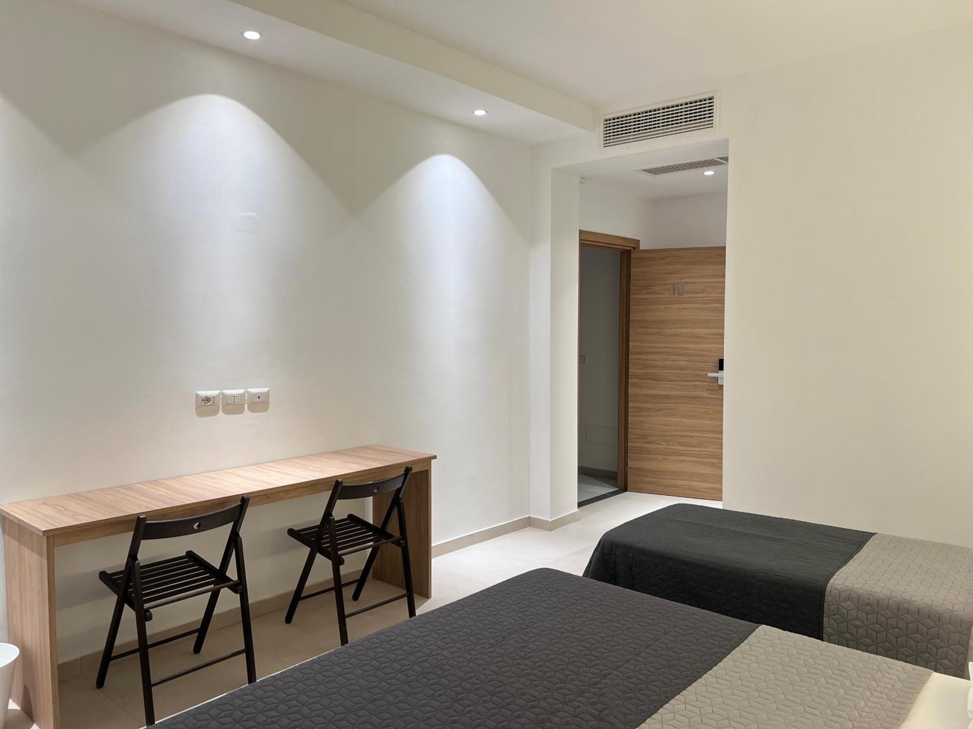 Comfort Triple Room
