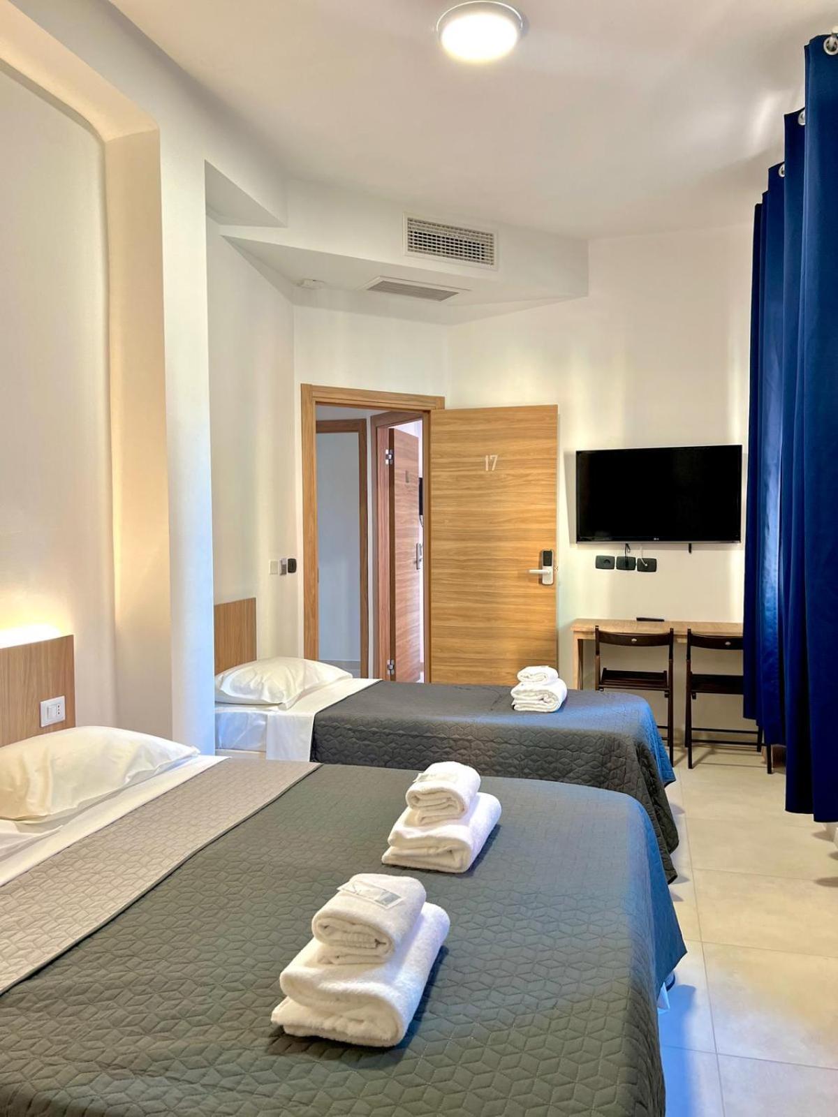 Comfort Triple Room
